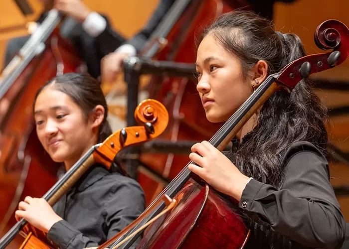 Pacific Symphony Youth Orcesra musicians